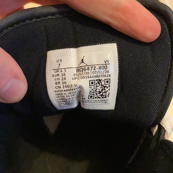 Nike Air Jordan’s Barely Orange MID Size 7 - Picture 4 of 5